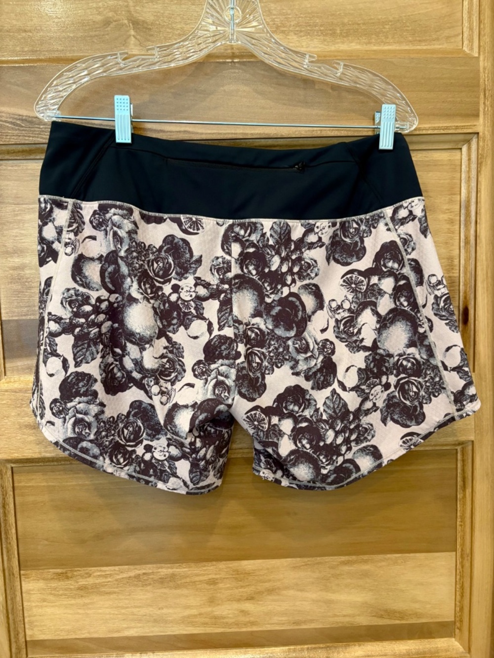 Running Shorts Oiselle Roga Built in Brief Botanical Toile Print Size 10 - Picture 2 of 9